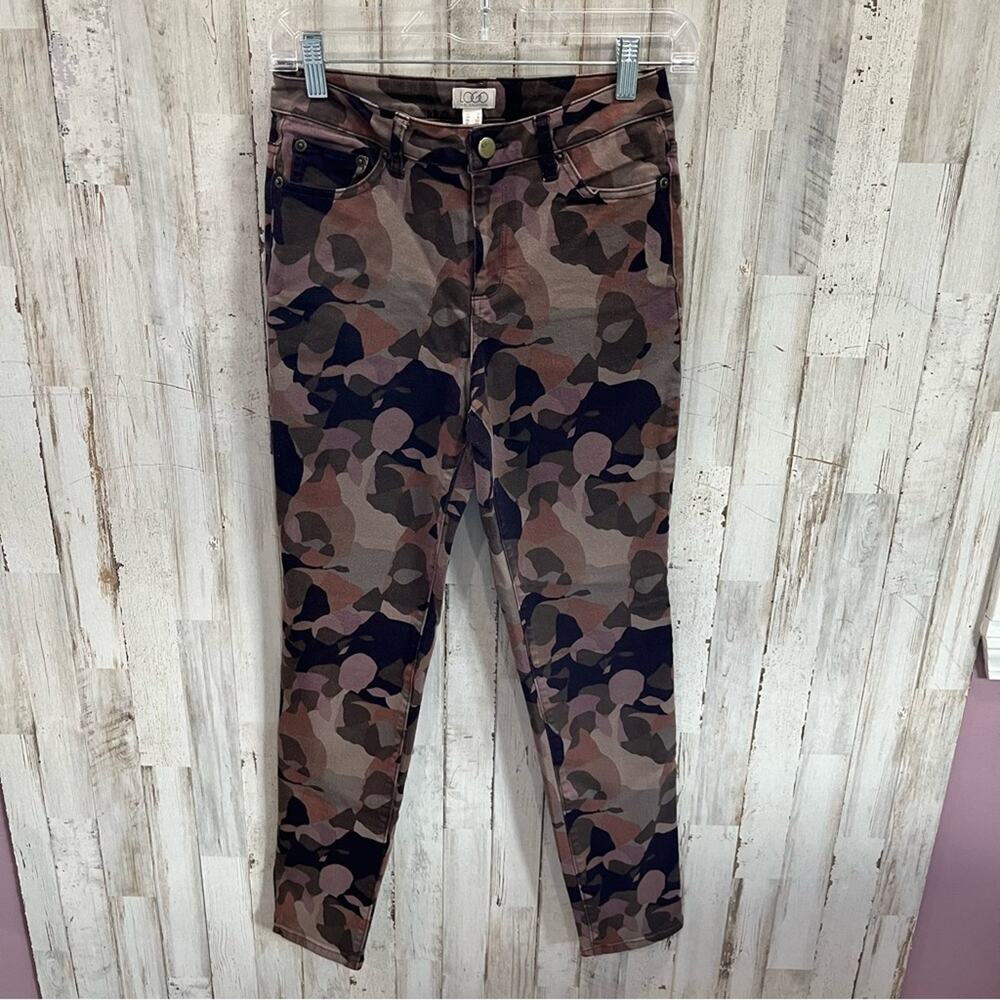 Logo By Lori Goldstein Purple Camo Mid Rise Skinny Jeans
